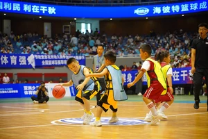  如何为青少年找到适合的篮球杯赛：全面指南